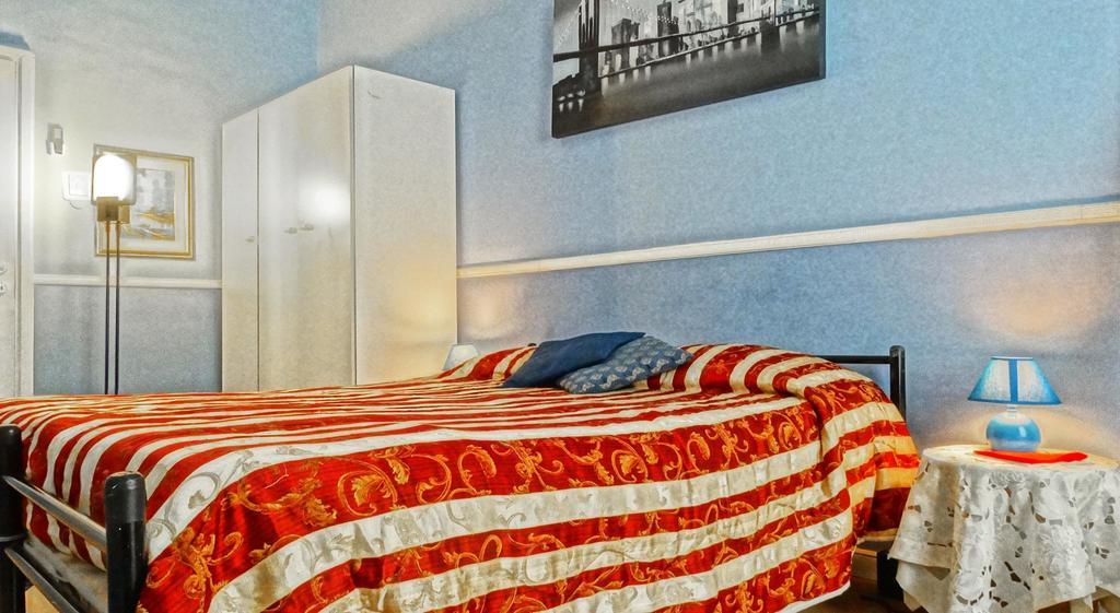 Nicole Rooms - Rome, Rome